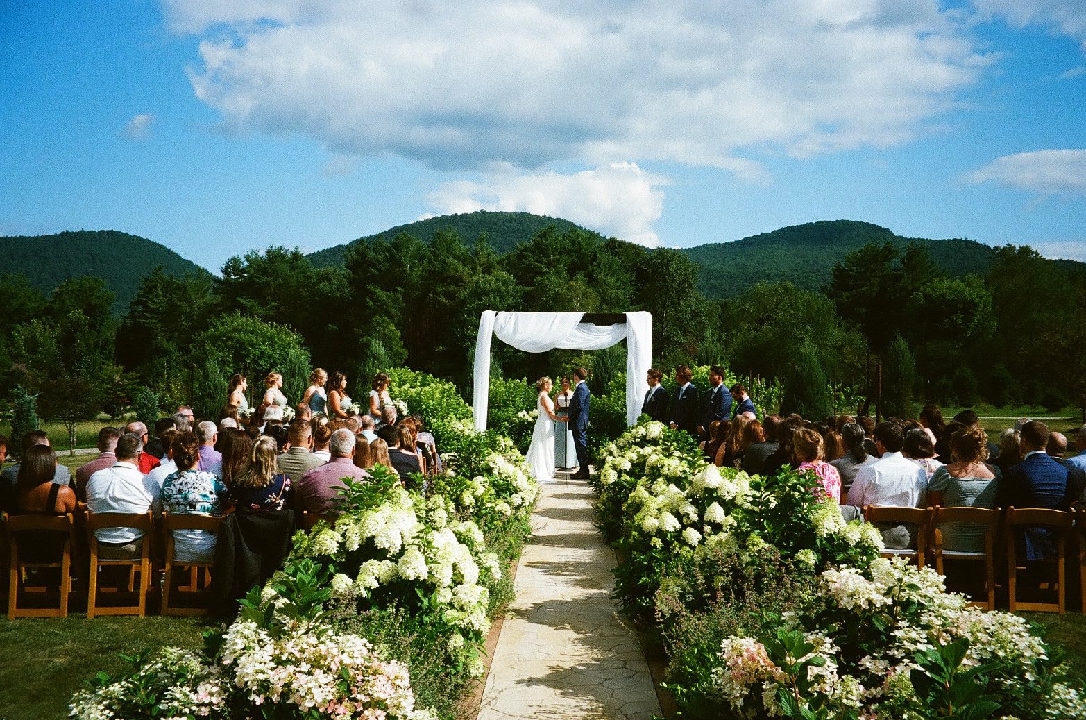 Plan a Beautiful Destination Wedding in the Adirondacks